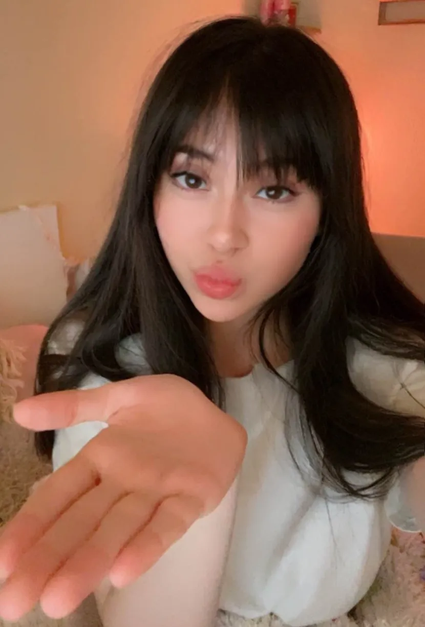 Facetune_22-02-2025-17-24-01